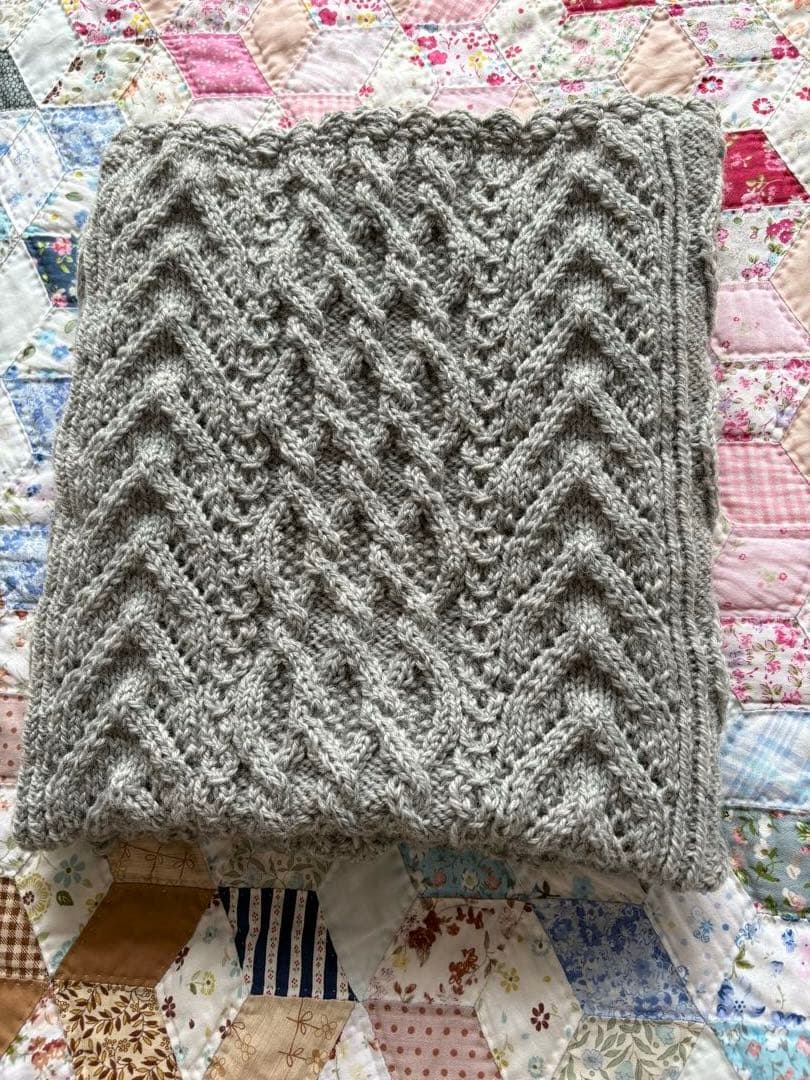 手編みのブランケット(7-41.42.43)